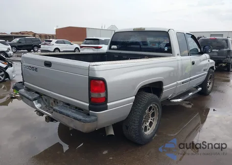 2001 Dodge Ram 2500 St z USA, uszkodzony, nr VIN 1B7KC23681J582498